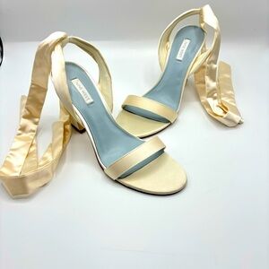 Nine West Women's Kelsie Heeled Sandal
Size 9 1/2